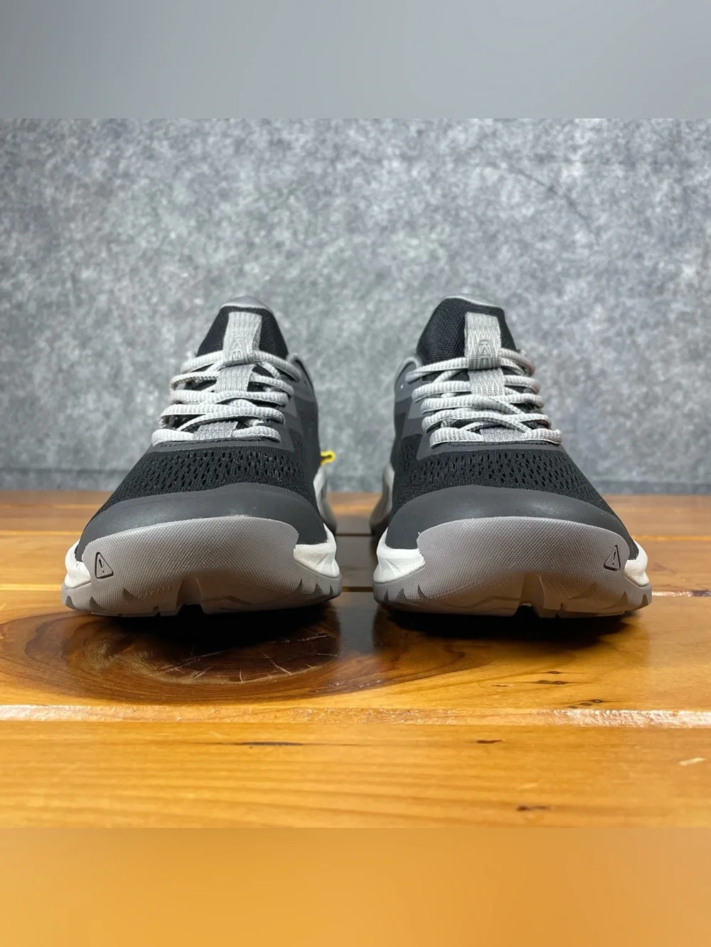 KEEN Versacore Speed Women Size 7 Black Gray Trail Hiking Shoes 1029045 Gorpcore